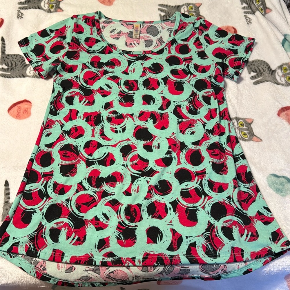 Lularoe size XXS classic tee